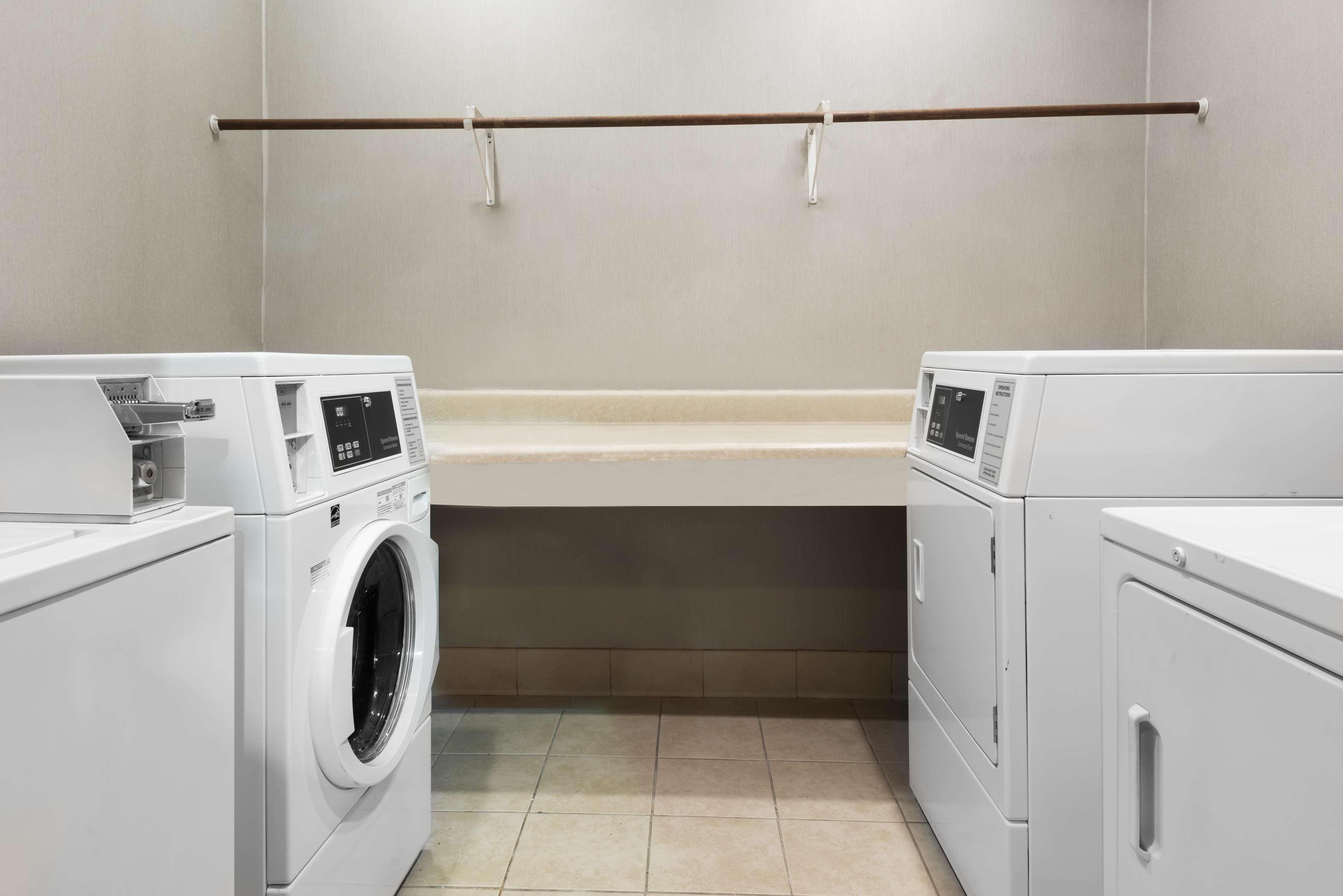 Homewood Suites Charlotte North Unc Research Esterno foto
