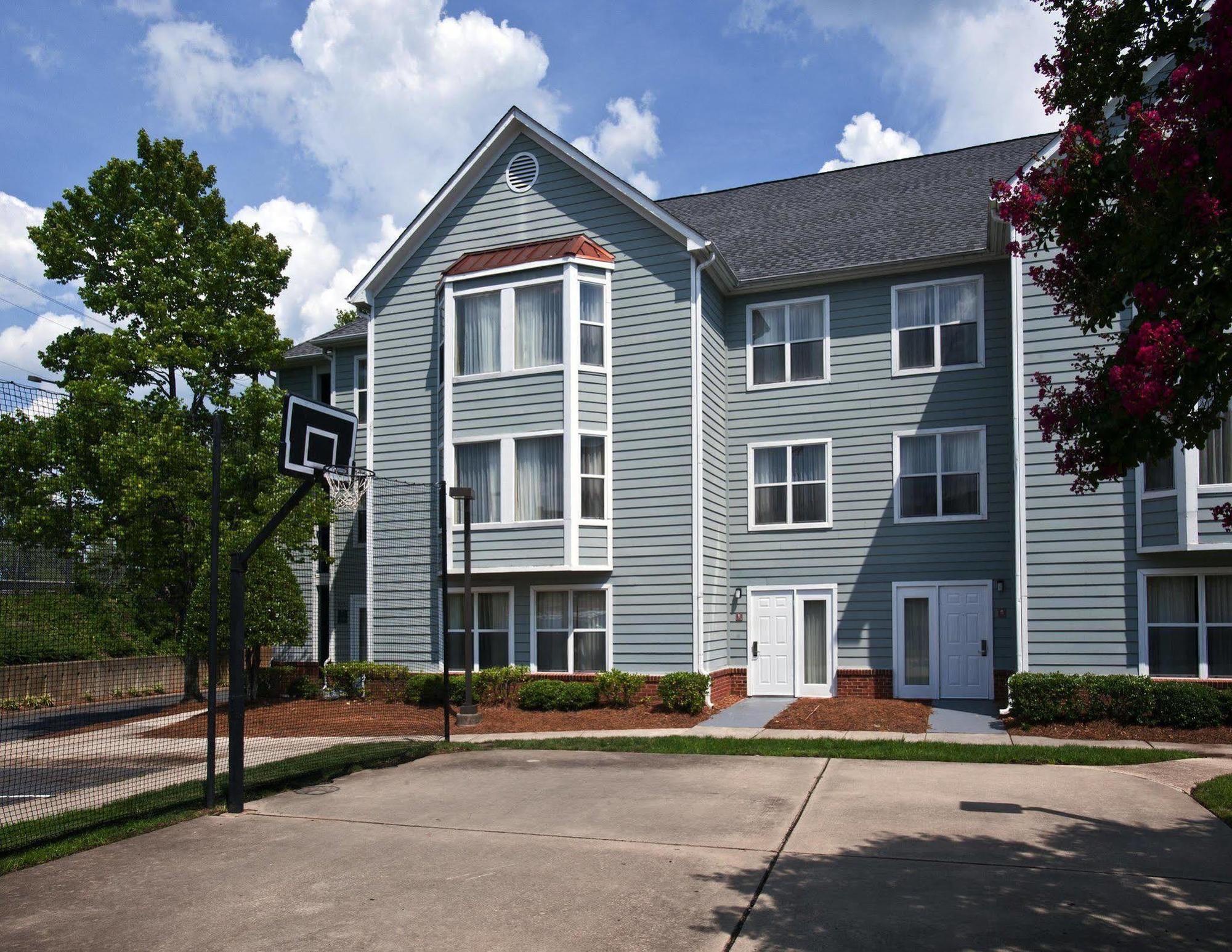 Homewood Suites Charlotte North Unc Research Servizi foto