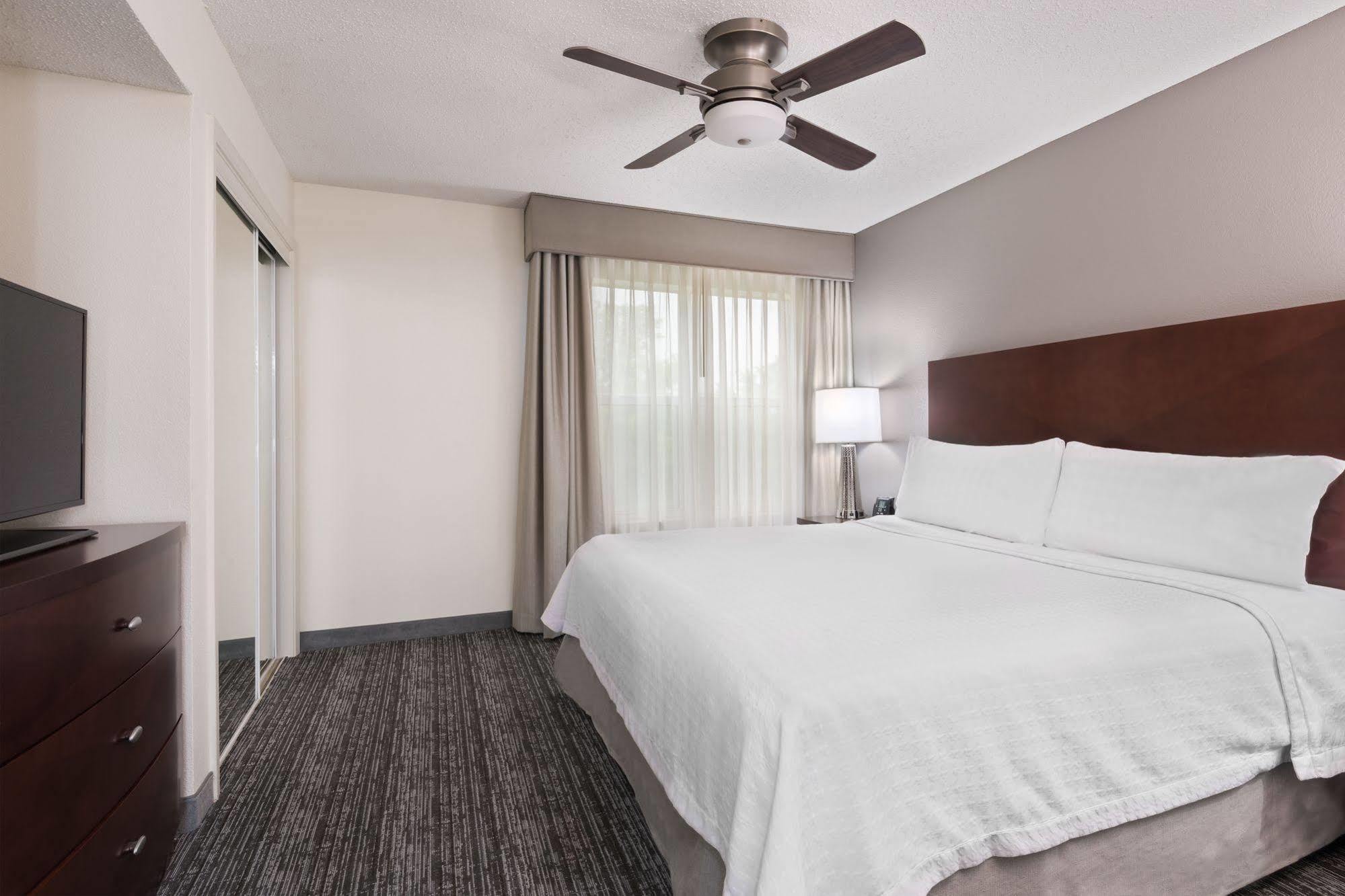 Homewood Suites Charlotte North Unc Research Esterno foto